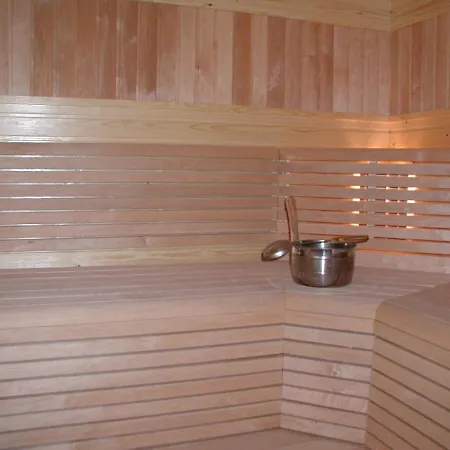 Santa Claus House B * רובניימי