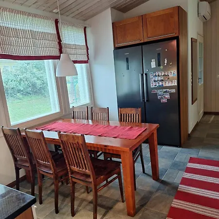 Santa Claus House B וילה רובניימי